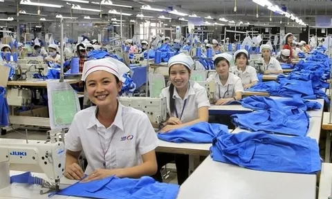 Công ty May Việt Tiến ‘vật lộn’ tuyển nhân sự, phải lên Tiktok tìm người