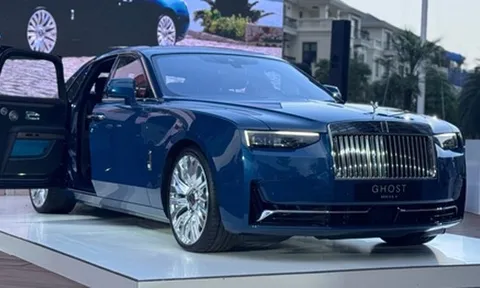 Hàng loạt mẫu xe xăng sắp dừng bán