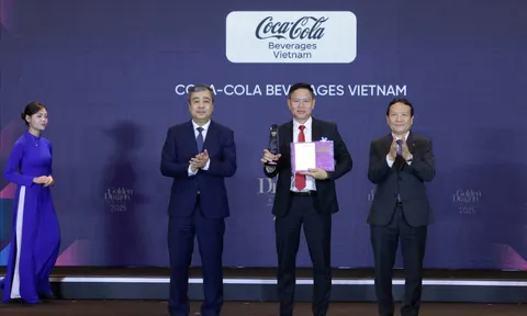 Công ty Coca-Cola Việt Nam vinh dự nhận giải thưởng Rồng Vàng 2025