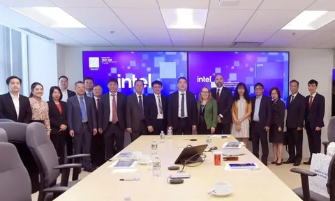 Thứ trưởng Bộ Tài chính đề nghị Intel lập trung tâm R&D tại Việt Nam ở Khu Công nghệ cao Hòa Lạc
