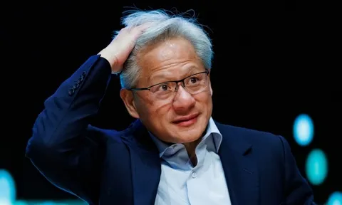 CEO NVIDIA: Đi sau Mỹ chỉ “vài nano giây”, Trung Quốc sắp thắng trong cuộc đua AI