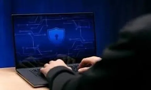 Mã PIN, mã xác thực, thông tin đăng nhập bị đánh cắp ngay trên thiết bị di động mà người dùng không hề hay biết