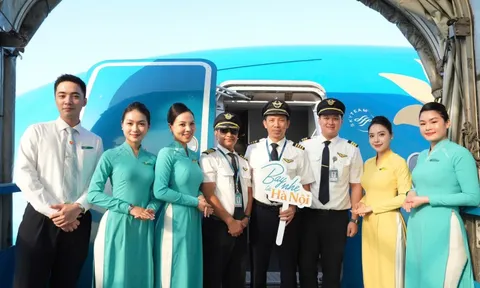 "Bay nhẹ tới Hà Nội": Kết nối vẻ đẹp mùa thu Thủ đô với thông điệp xanh cùng Vietnam Airlines