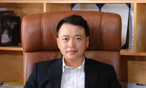 Khởi tố thêm tội danh trốn thuế với Shark Bình