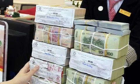 Có ngân hàng đưa lãi suất gửi tiết kiệm 6 tháng lên 7,5%/năm