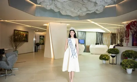 Á hậu Mỹ Lan: “Đi đủ chậm và đủ chắc, con đường sẽ tự hiện ra”