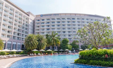 Đưa cả gia đình đi chơi Tết - bài toán không dễ giải