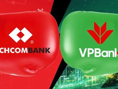 So găng 2 ngân hàng tư nhân lớn nhất: Tiền gửi khách hàng tại Techcombank bất ngờ tăng trưởng âm, lần đầu tiên bị VPBank bỏ xa, nhưng lợi nhuận 'lập lại trật tự cũ'