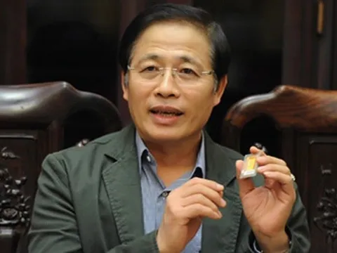 Người đàn ông đứng sau “đế chế vàng” lâu đời nhất Hà Nội đào tạo nhân viên chuẩn ‘con nhà lành’, nêu rõ quan điểm “đàn ông thông minh không lấy phụ nữ thành đạt”