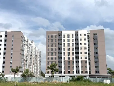 Chậm bàn giao nhà ở xã hội, cư dân Golden City kêu cứu