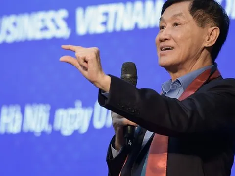 "Ông trùm" hàng hiệu Johnathan Hạnh Nguyễn: 'Đầu óc người Việt không thua kém ai, chỉ là các bạn chưa sử dụng'
