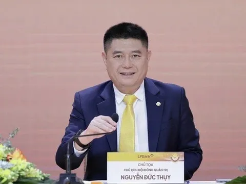 Chủ tịch LPBank Nguyễn Đức Thuỵ sắp nhận gần 180 tỷ đồng tiền cổ tức