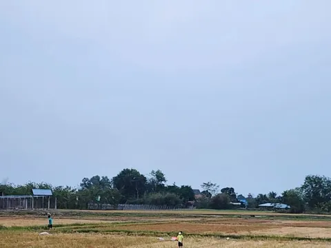 Tiền chuyển mục đích sử dụng đất quá cao, người dân như mua đất lần 2