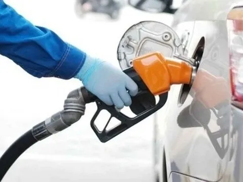Giá xăng dầu đồng loạt giảm sau nghỉ lễ