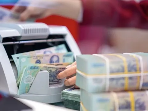 Đề xuất giảm tới 50% lệ phí cấp giấy phép thành lập và hoạt động của ngân hàng
