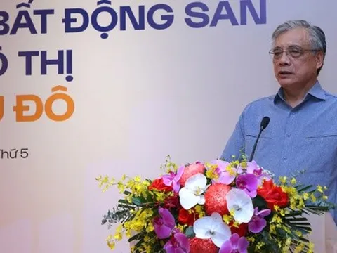 PGS.TS Trần Đình Thiên: Tăng trưởng không thể bám mãi vào "mặt đất" mà cần mở rộng sang không gian số, không gian biển, thậm chí là vũ trụ