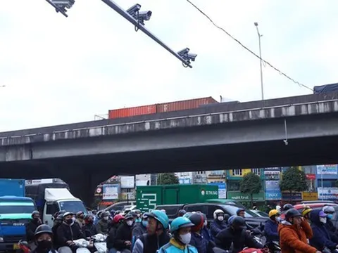 1.837 camera AI trên khắp Hà Nội "soi" được bao nhiêu người vi phạm, lỗi nào nhiều nhất sau 5 ngày?