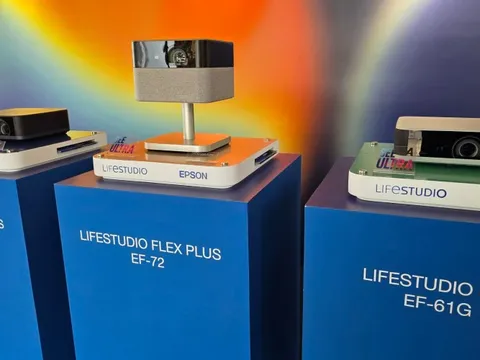 Máy chiếu di động nặng chỉ 1,6 kg, giá từ 16,8 triệu tại Việt Nam