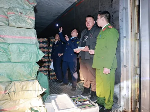 Chặn đứng hơn 6 tấn lạp xưởng bẩn suýt tuồn ra thị trường dịp Tết ở Bắc Ninh