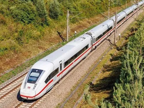 Điều gì đang được xem xét lại trên tuyến đường sắt tốc độ cao Bắc – Nam?