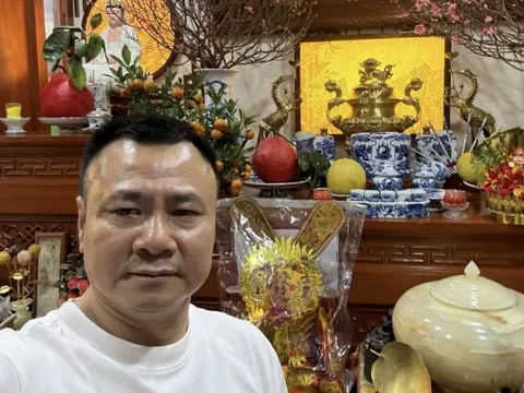 Điều đắt giá nhất trong nhà riêng của NSND Tự Long - Phó Giám đốc Nhà hát chèo Quân đội cận Tết