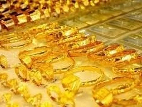 Giá vàng ngày 16/2 quay đầu giảm